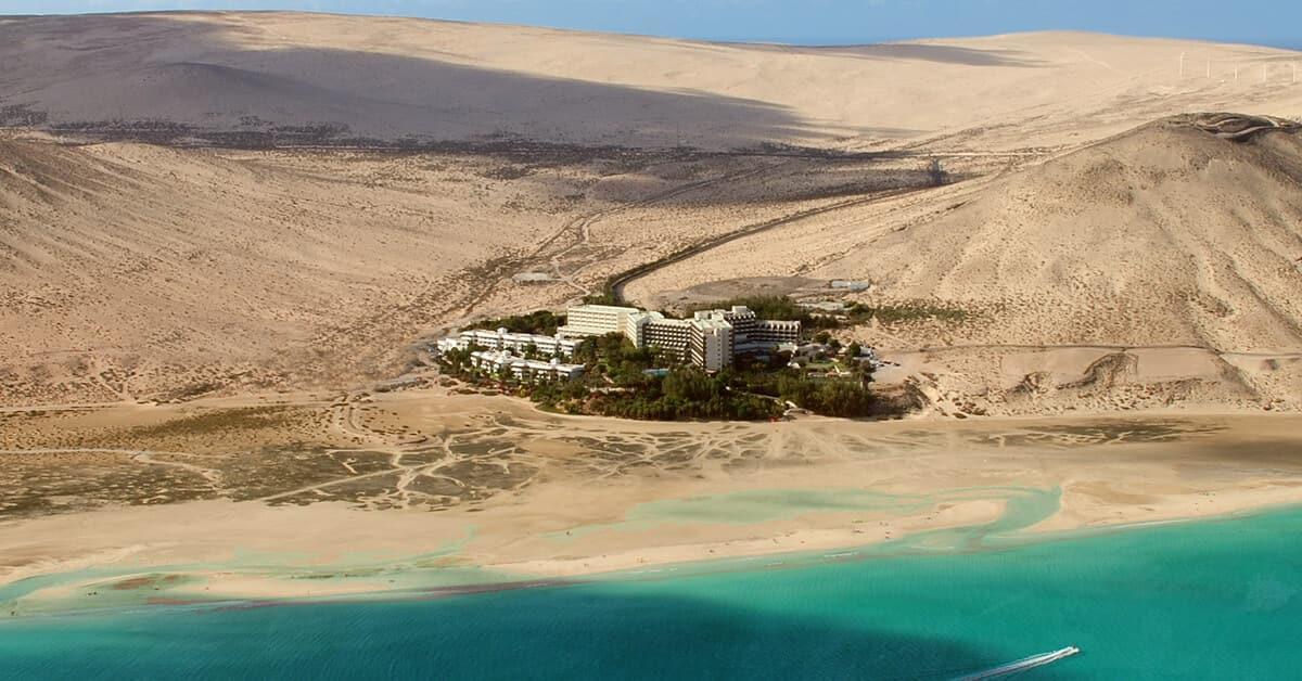 קוסטה קלמה Paradisus By Melia Fuerteventura מראה חיצוני תמונה Aerial view of the resort